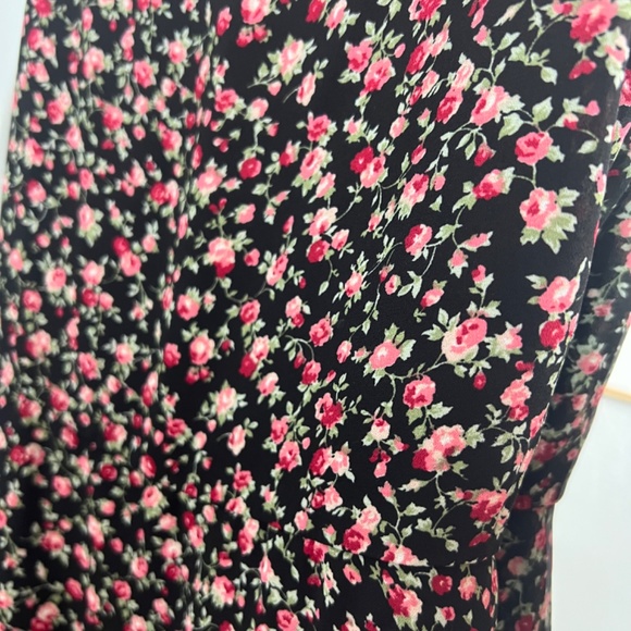 90’s Inspired Mini Dress - Picture 2 of 3